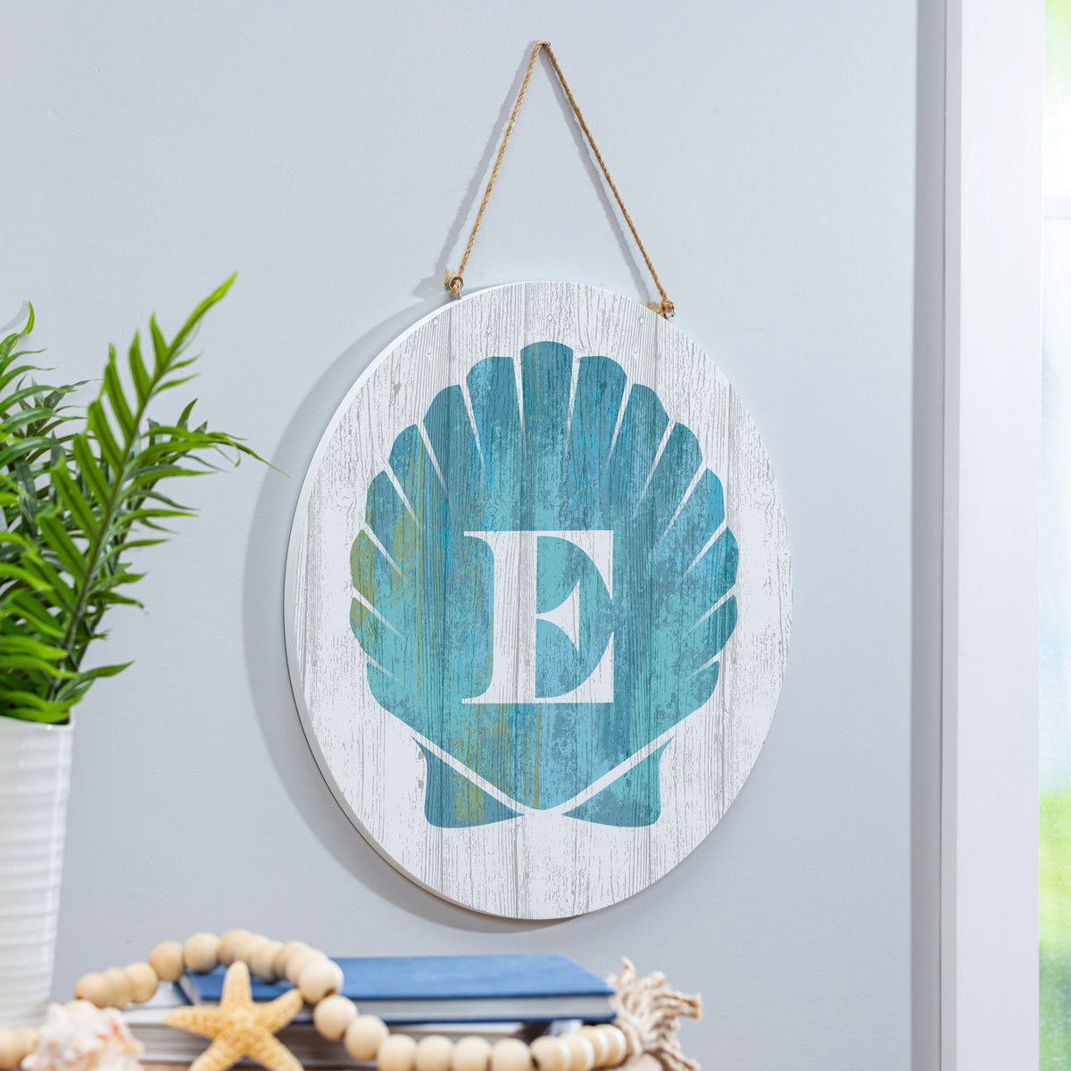 Coastal Door Décor Shell Monogram 18