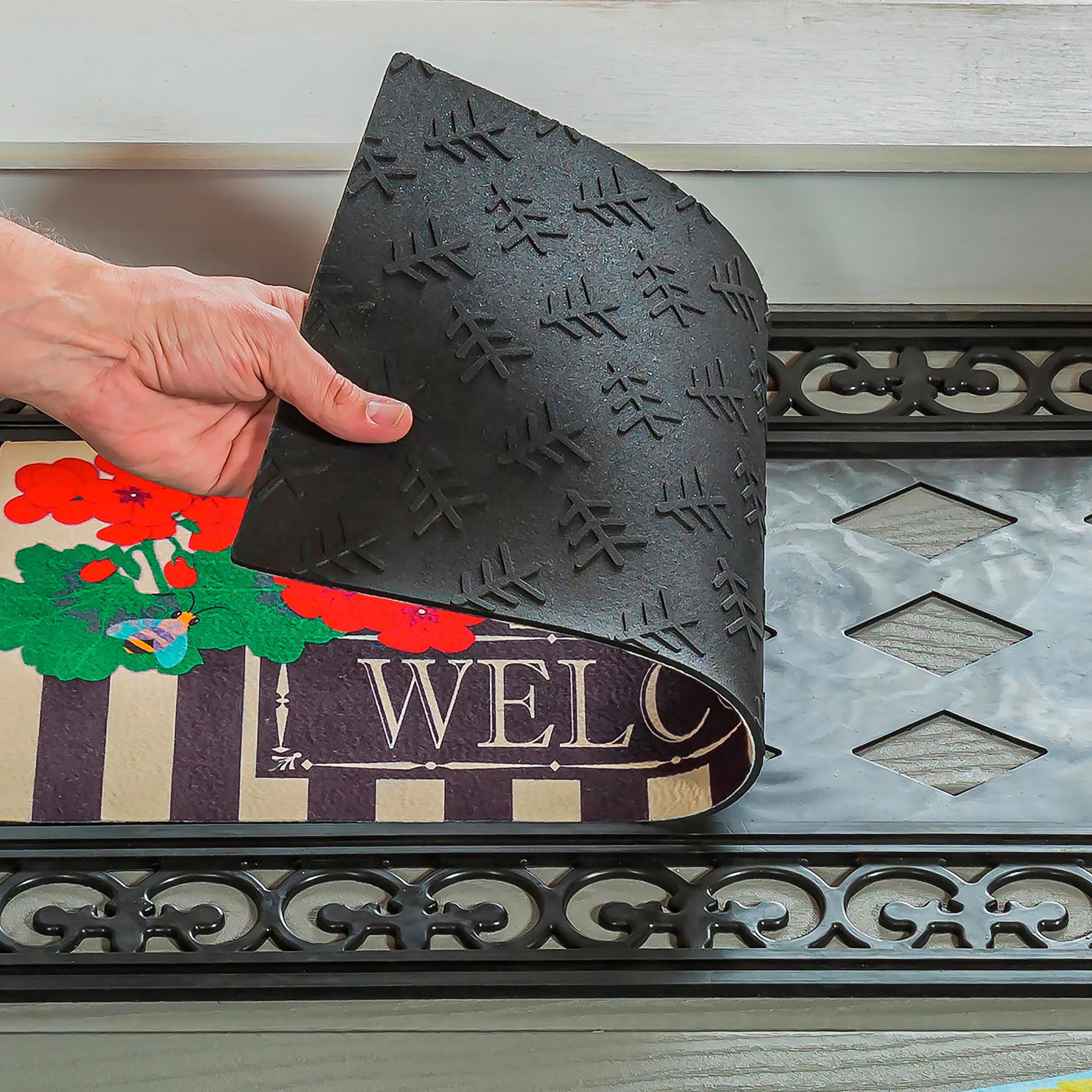 Fleur Scroll Mat Tray with insert being lifted out