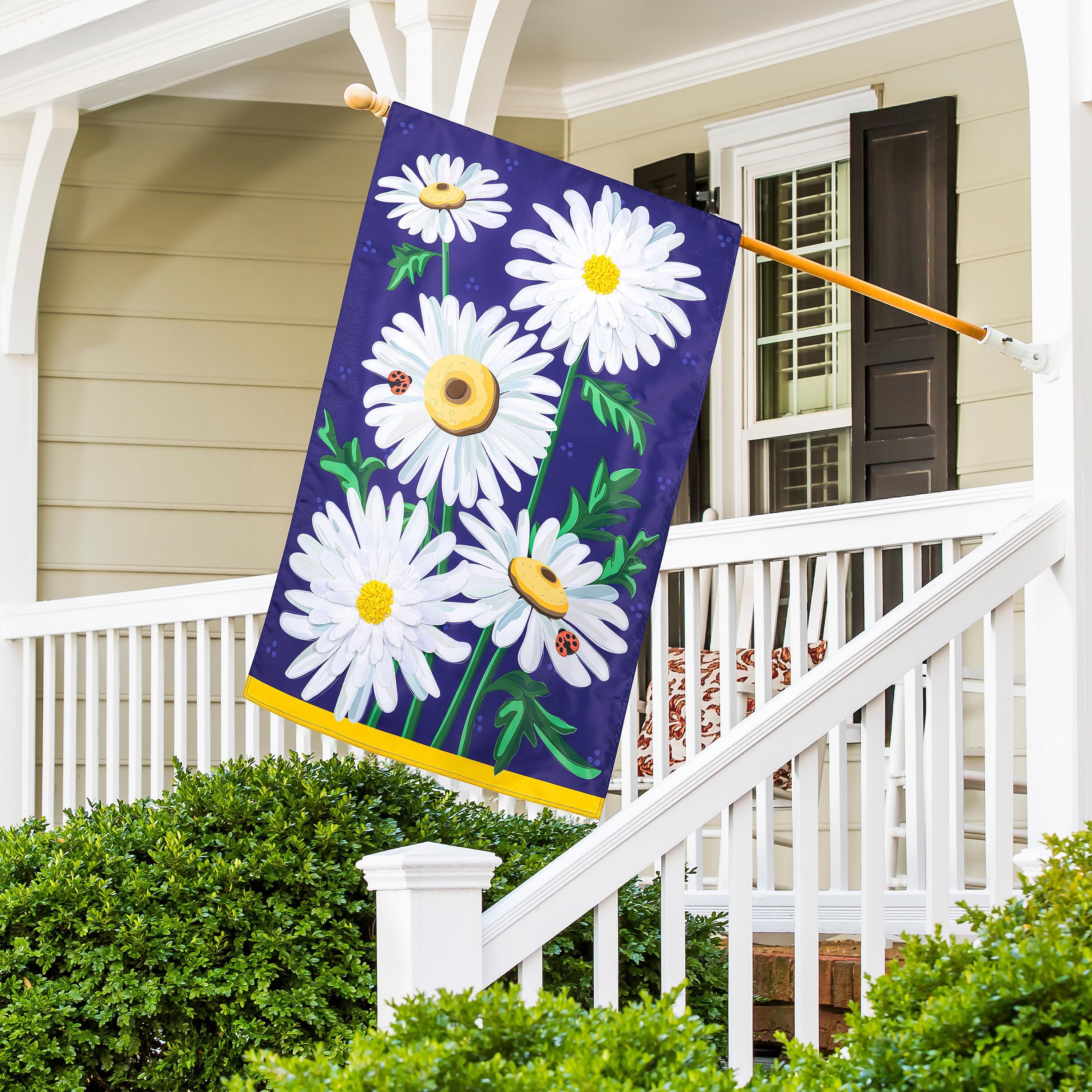 Daisy Days Applique House Flag – Evergreen