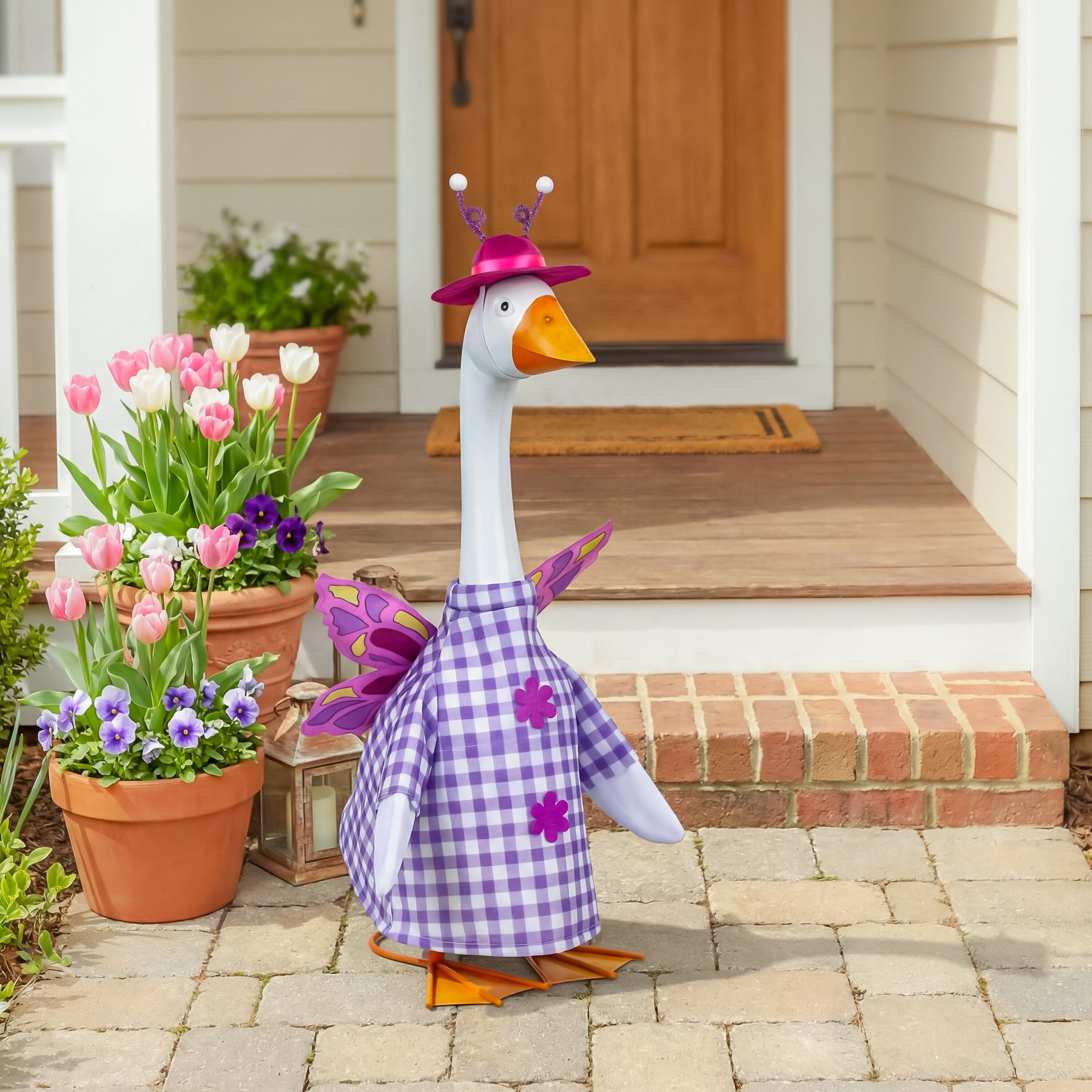 Giddy the Goose Outfit, Butterfly