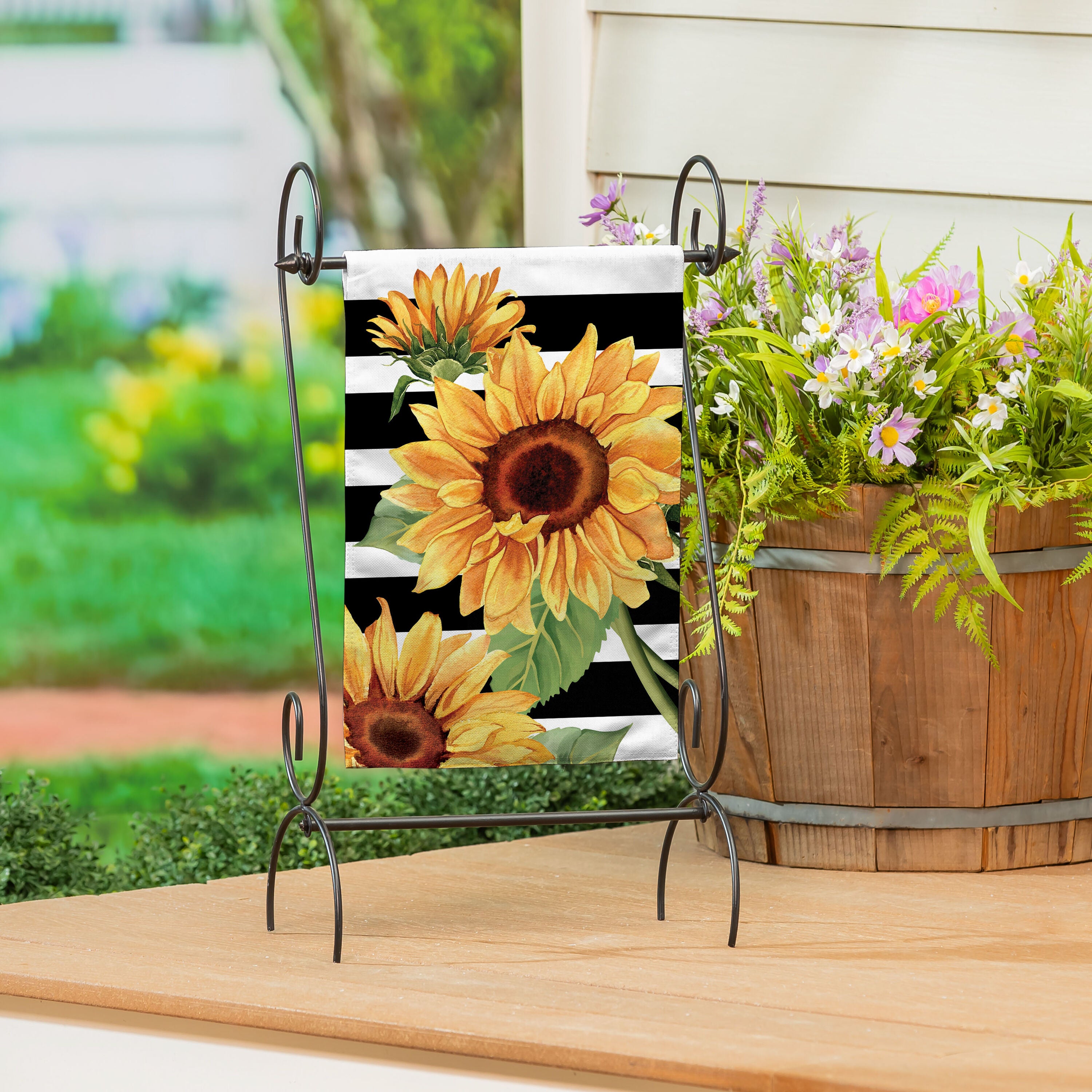 Evergreen Garden Flag