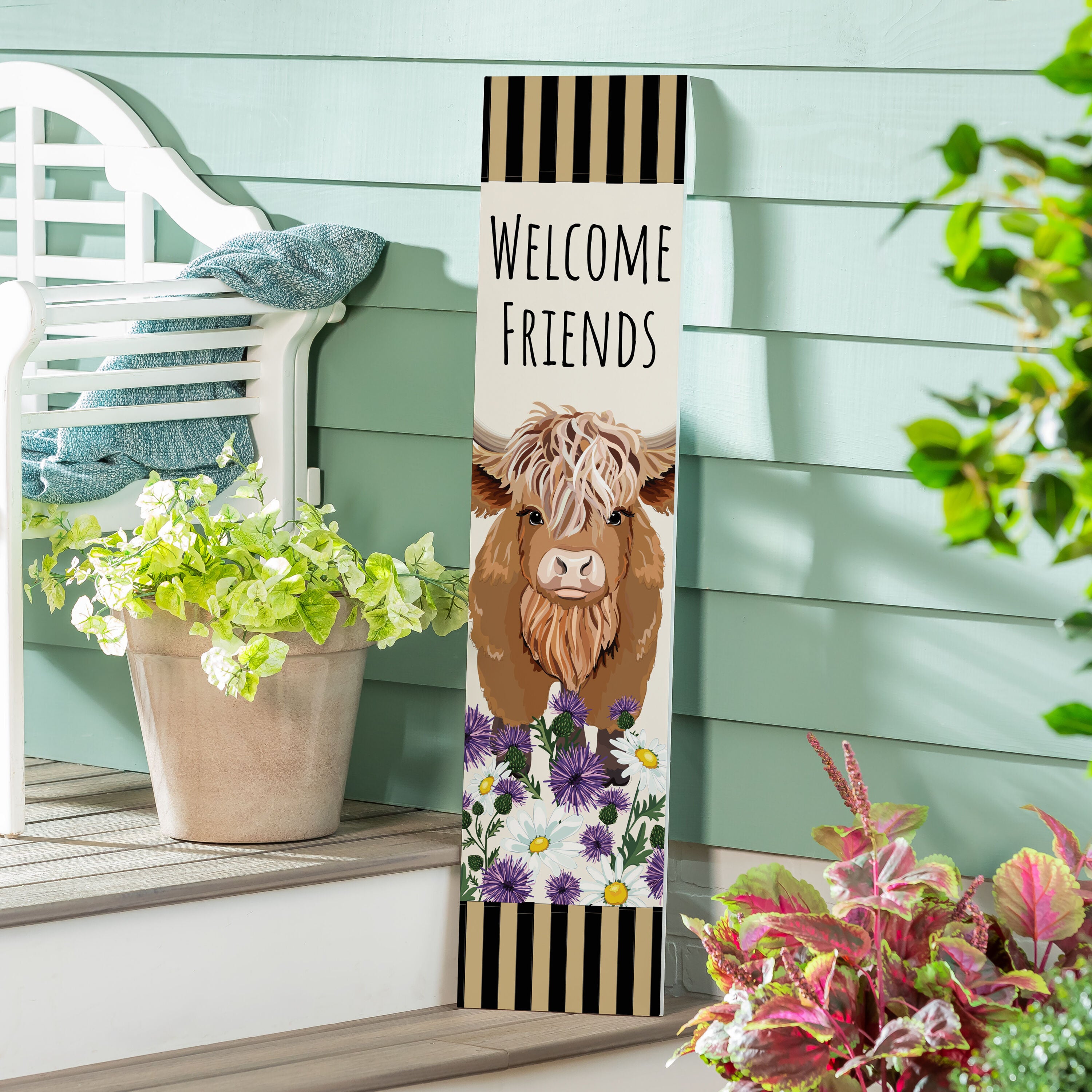 Highland Cow Porch Leaner