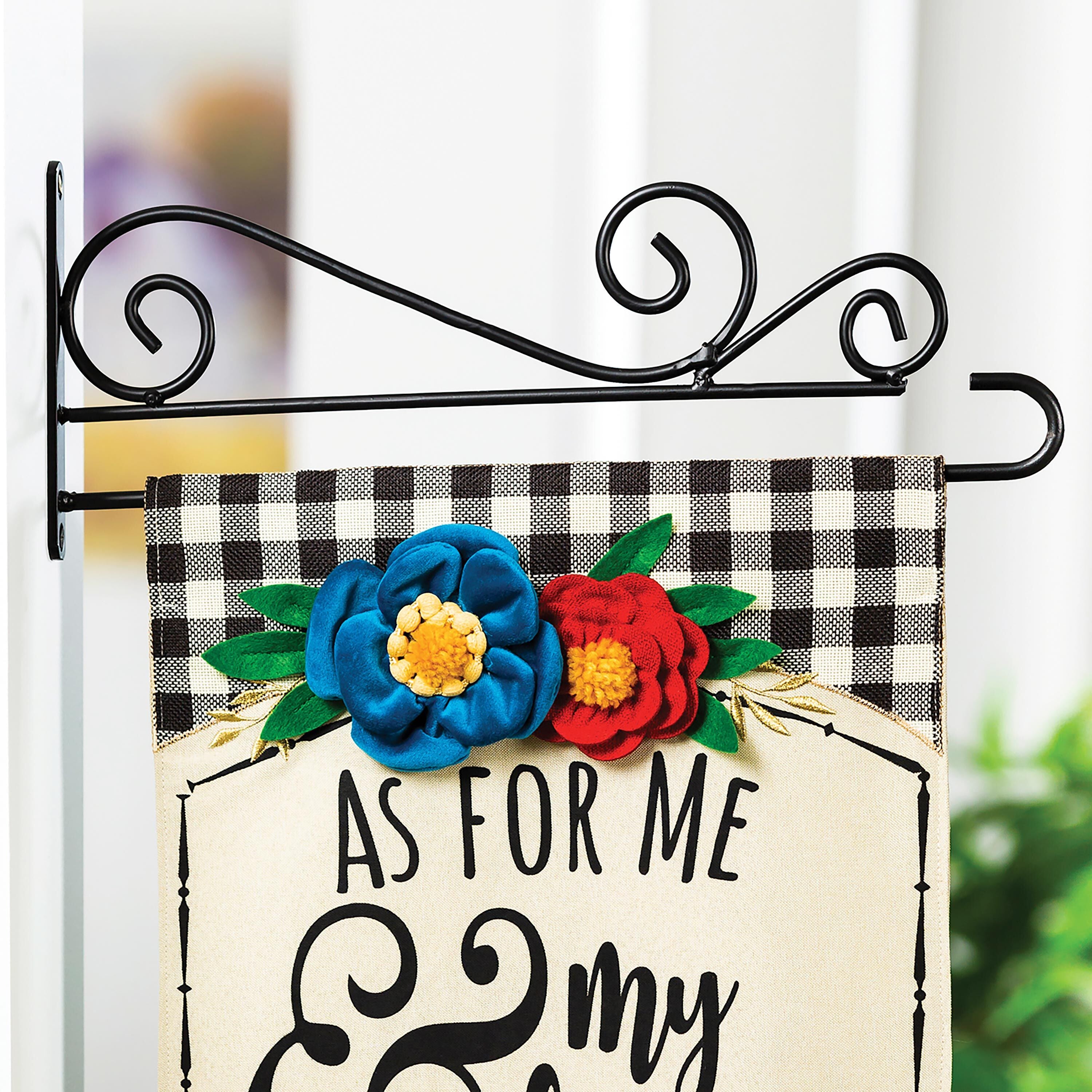 Evergreen Swirl Wall-Mount Garden Flag Hanger